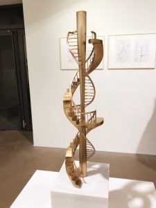 DNAと彫刻の相補的な関係 – 篠田太郎